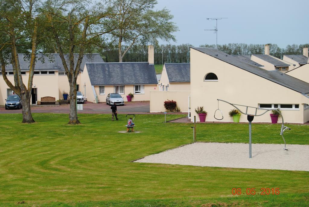 Village De Gites De L'Anse De Moidrey Luaran gambar